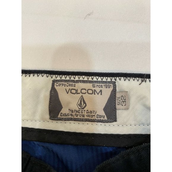 Volcom Men's Black Flat Front Stretch Cotton Chino Comfort Logo Shorts Size 32 - Picture 4 of 11